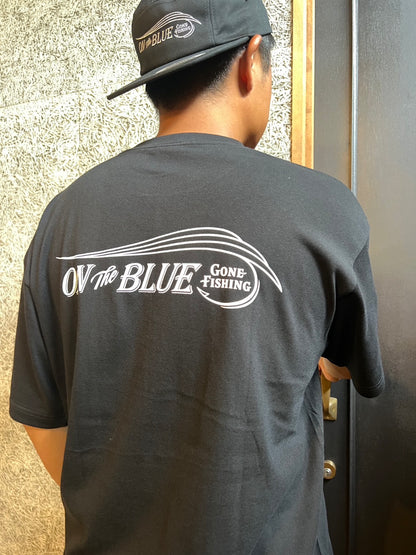 "Gone fishing"6.2ozプレミアムTシャツ